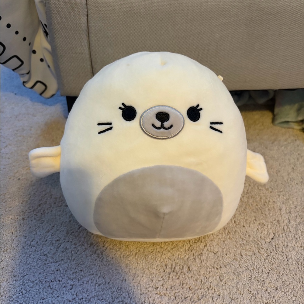 Squishmallows Cream and Gray Seal Stuffed Animal